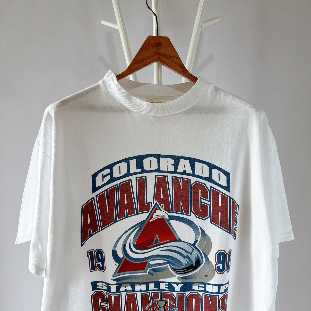 Colorado Avalanche T-Shirts in Colorado Avalanche Team Shop